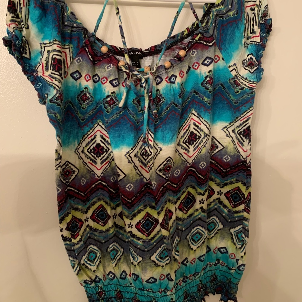 6 great summer tops- all like new